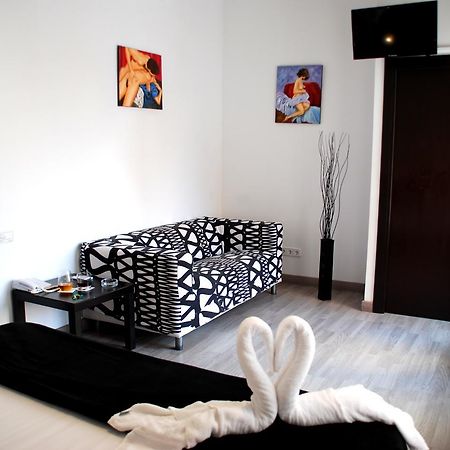 Hotel Casita Amarilla Барселона Екстериор снимка
