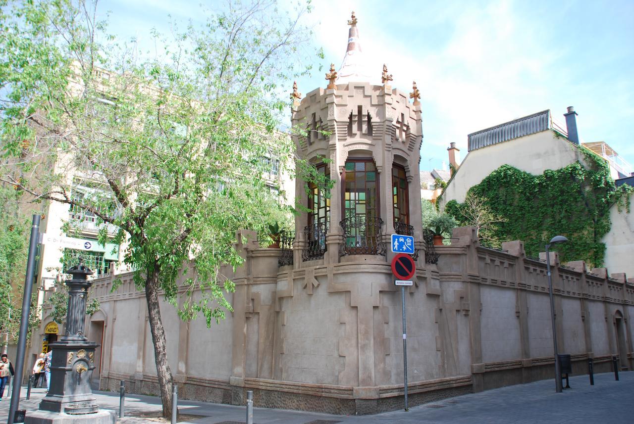 Hotel Casita Amarilla Барселона Екстериор снимка