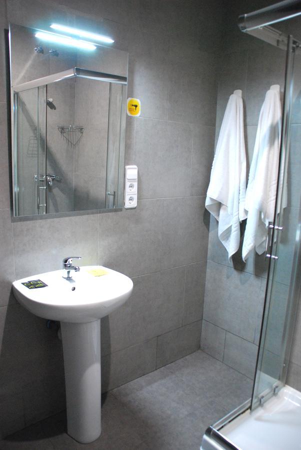 Hotel Casita Amarilla Барселона Екстериор снимка