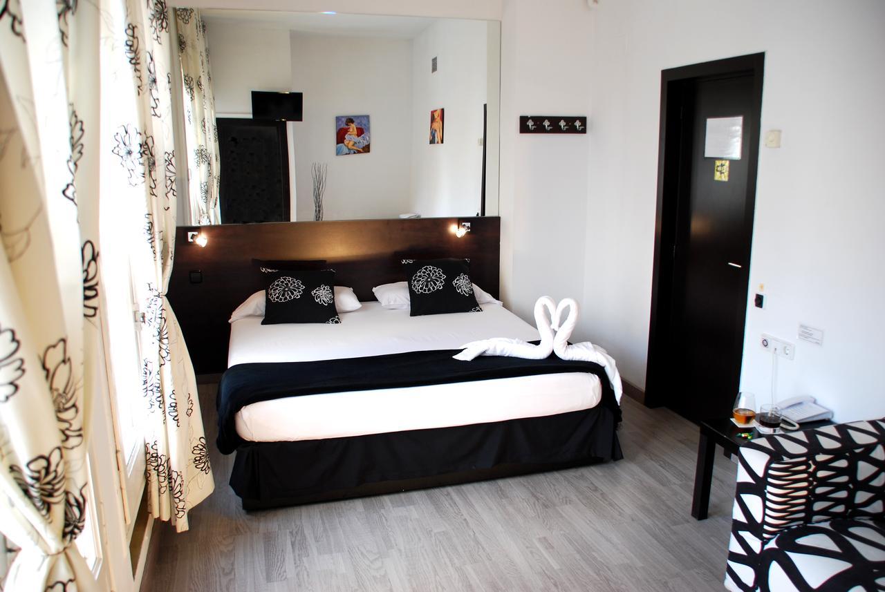 Hotel Casita Amarilla Барселона Екстериор снимка