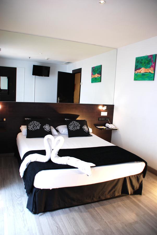 Hotel Casita Amarilla Барселона Екстериор снимка