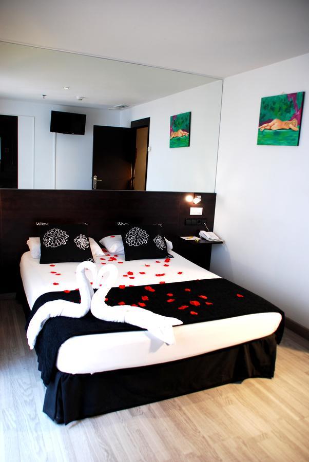 Hotel Casita Amarilla Барселона Екстериор снимка