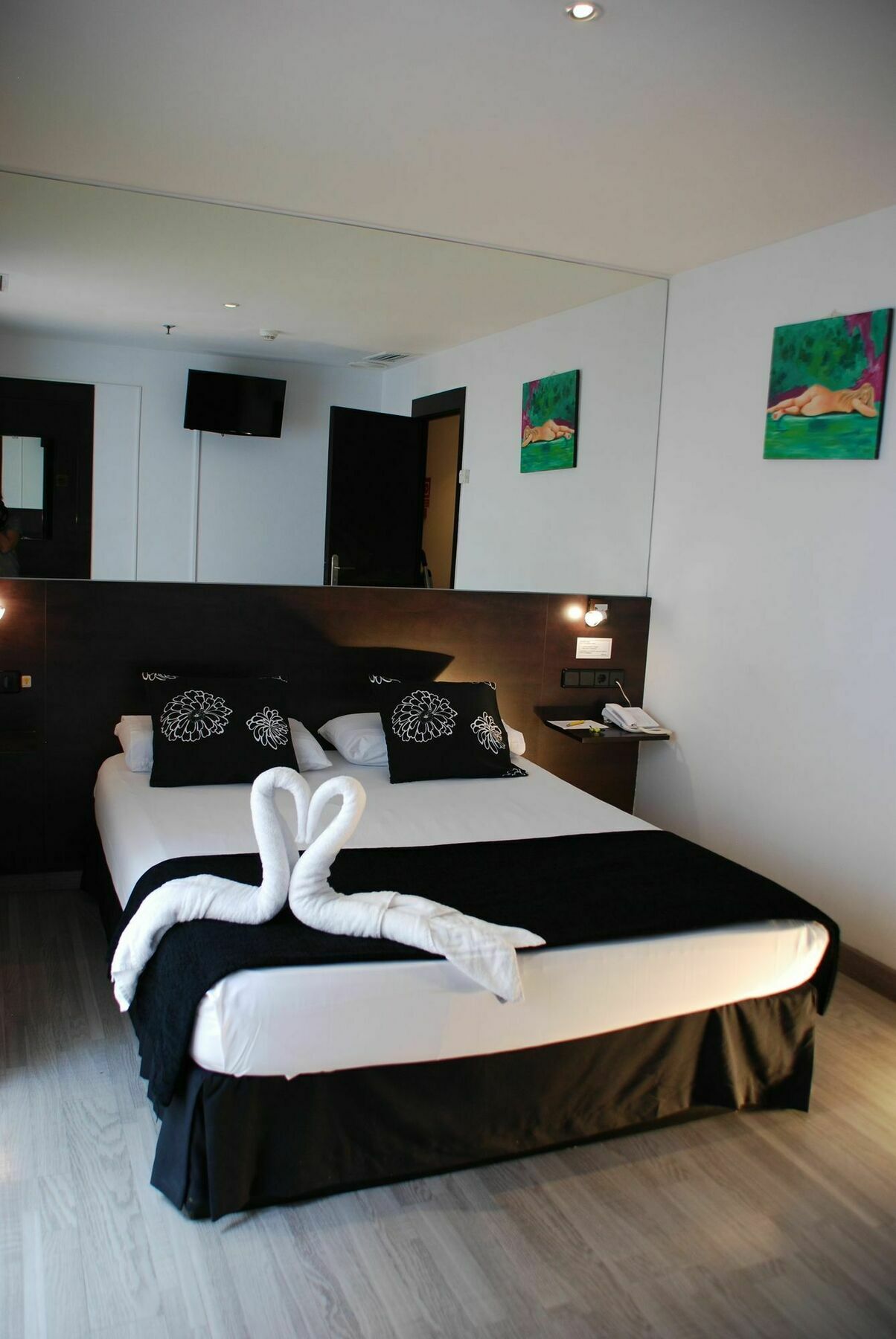 Hotel Casita Amarilla Барселона Екстериор снимка